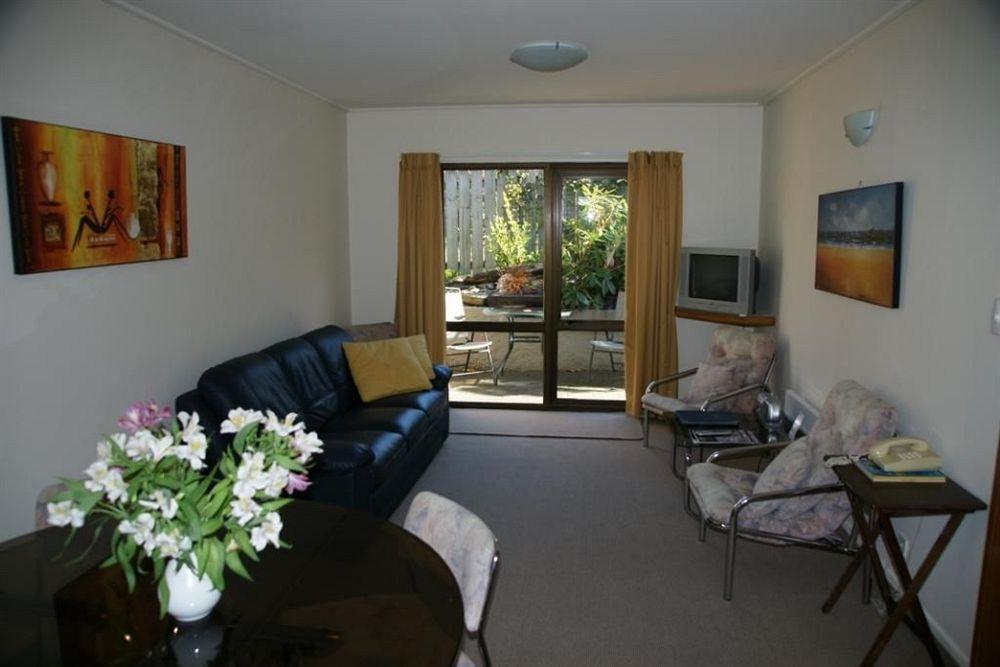 Amity Serviced 4*